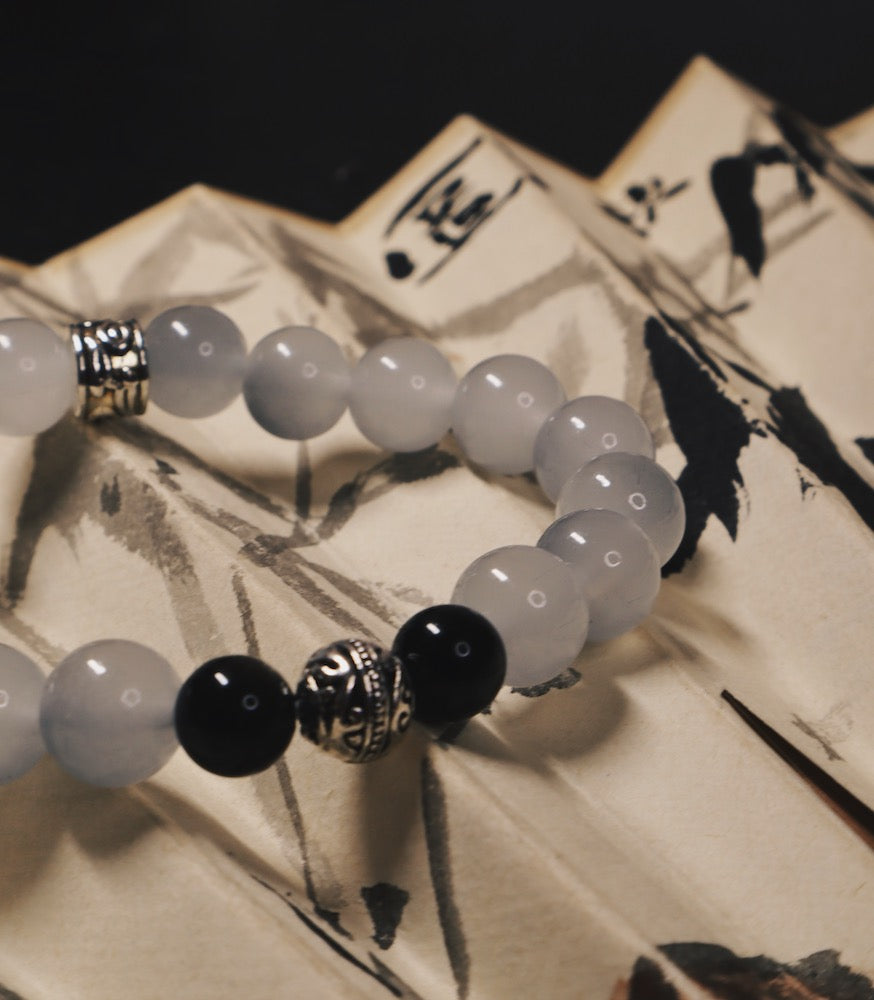 Black and Light Gray Silver Beaded Bracelet