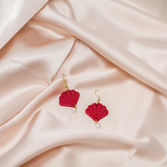 Cute Red & Gold Pearl Scallop Dangle Earrings