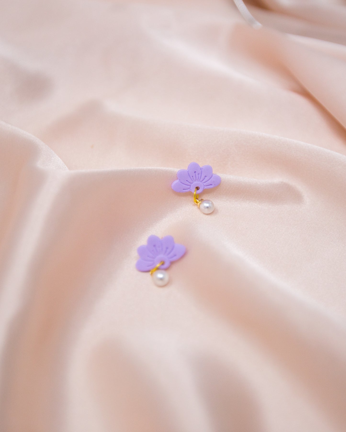 Purple Half Daisy Flower with 18K Gold Plated Pearl Dangle Earring