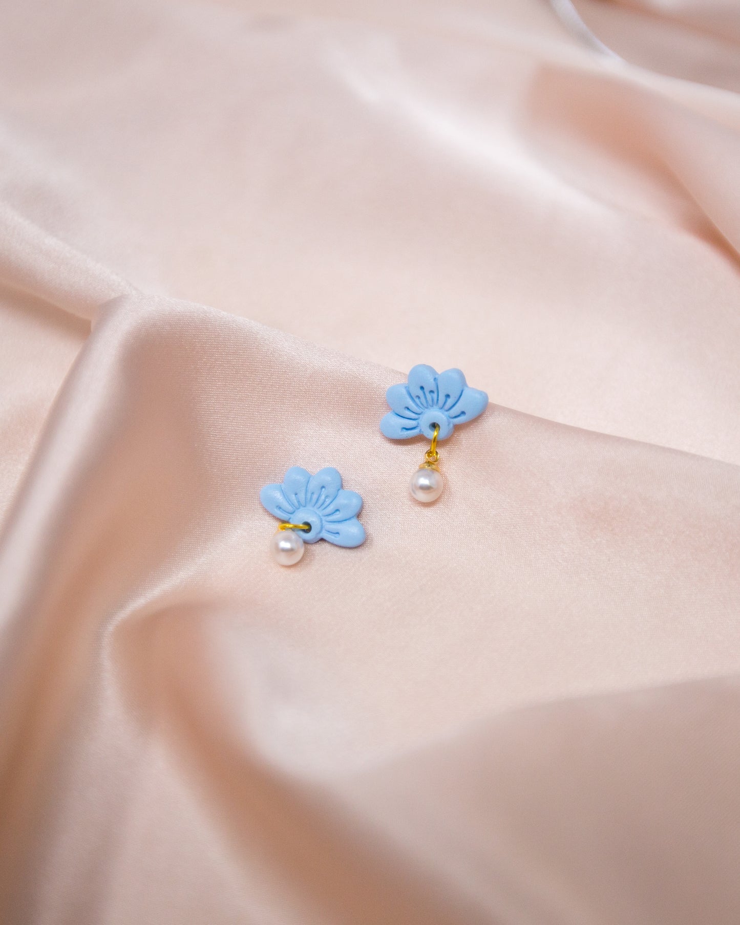 Blue Half Daisy Flower with 18K Gold Plated Pearl Dangle Earring